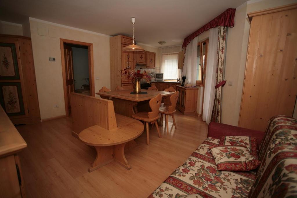 Casa Maurivan Canazei Zimmer foto